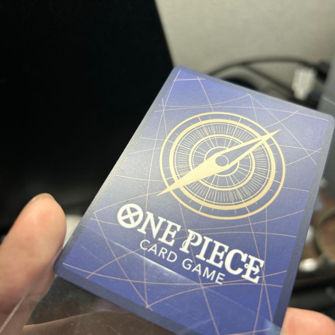 ワンピースカード　ボニー　コミパラ