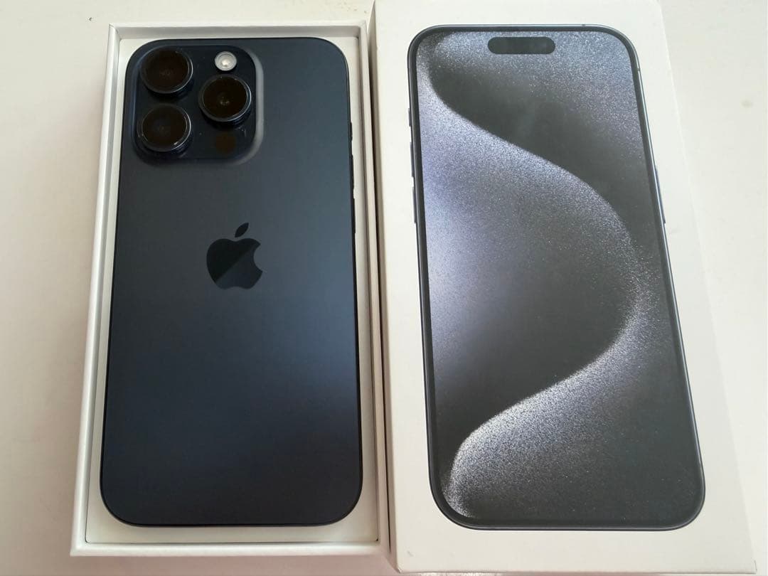 iPhone15 Pro 256GB ブルーチタニウム