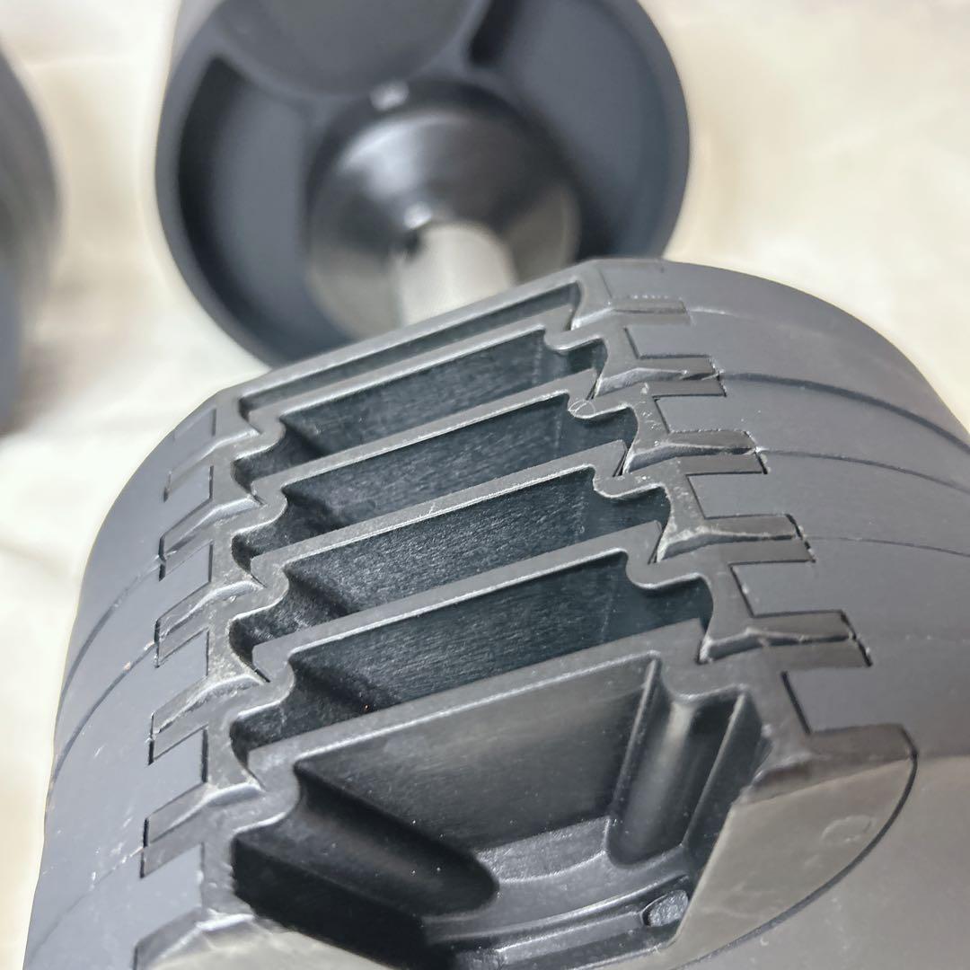 ① NUO FLEXBELL 20kg 可変式ダンベル　4kg刻み