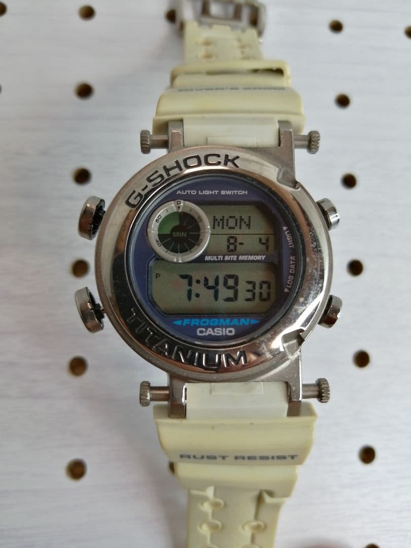 カシオ　G-shock DW-9900 フロッグマン