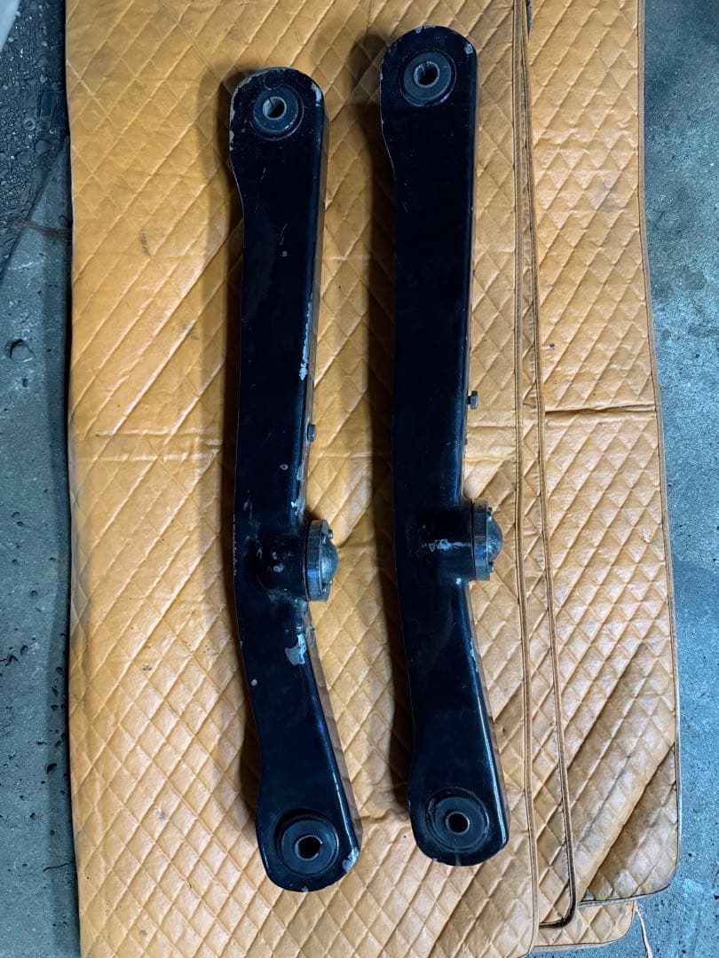 インパラ　リアロアアーム