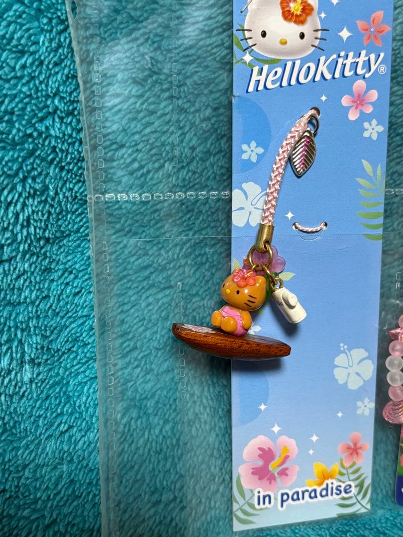 【送料込】ハローキティ　根付け　ストラップ　ハワイ　Hawaii 3種類＋おまけ