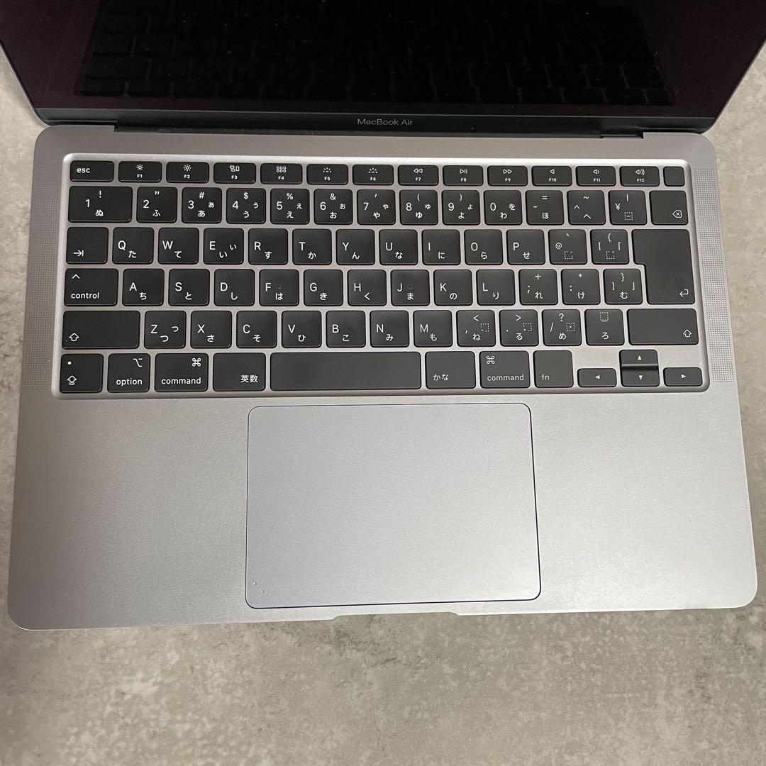 【美品】MacBook Air 13インチ i3 8GB