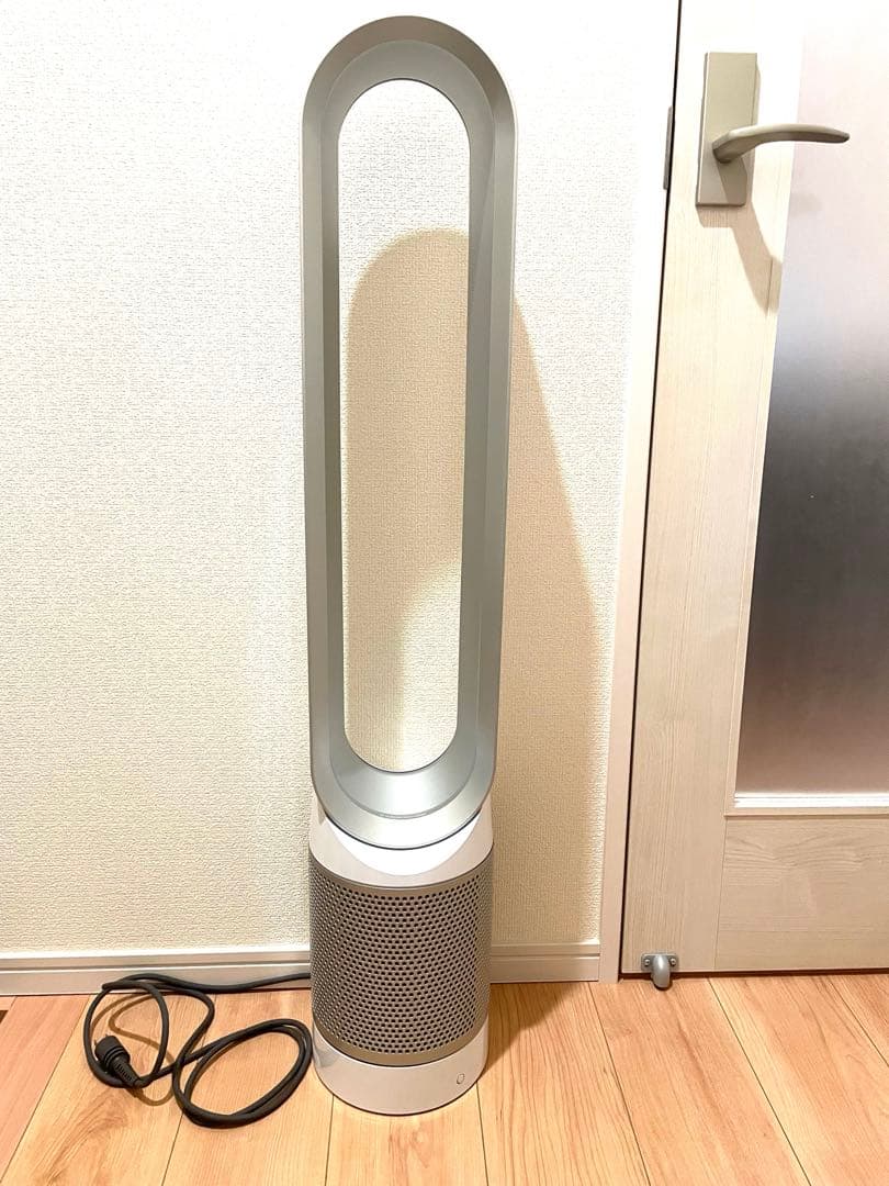 （美品）ダイソン TP03 2022年製 空気清浄機能付き 扇風機 首振り