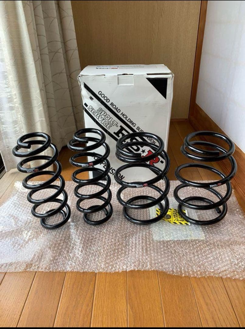 り　　RS-R 50プリウス　ダウンサス