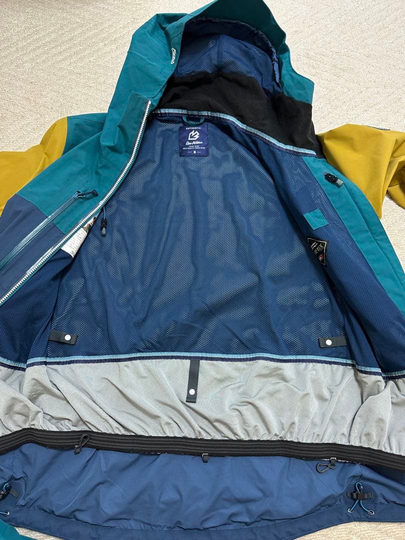 【Triss】REW21-22モデル THE INSANEジャケッ ト