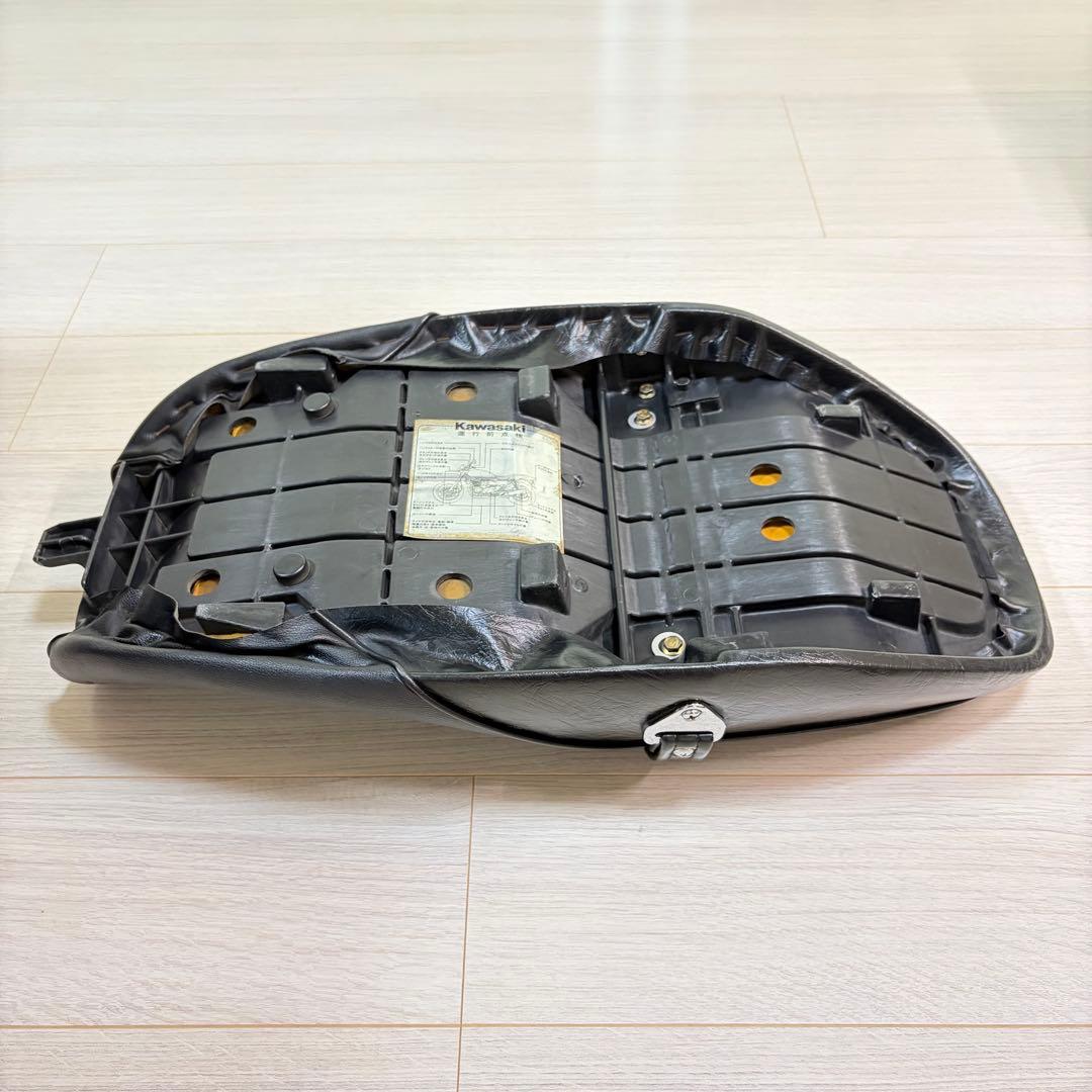 ゼファー1100 ZEPHYA1100 純正シート (アンコ抜き済) 送料無料