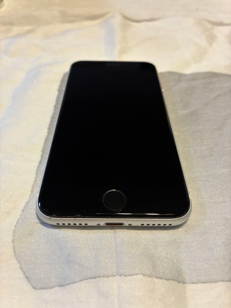 Apple iPhoneSE2（第2世代）本体 ホワイト