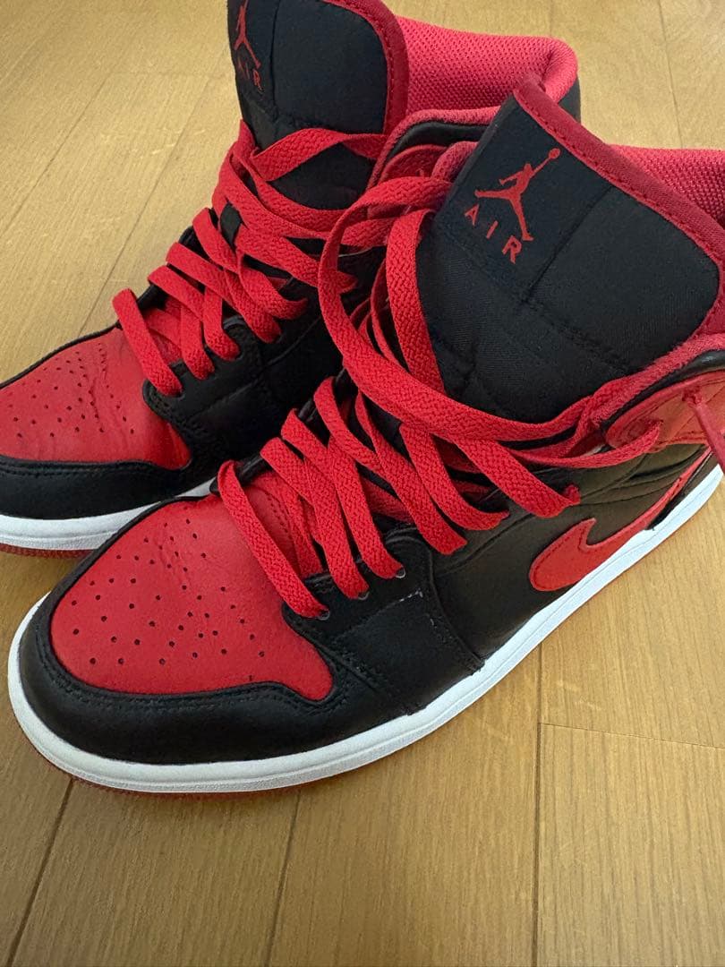 靴 Nike Air Jordan 1 Mid \"Bred Toe\"