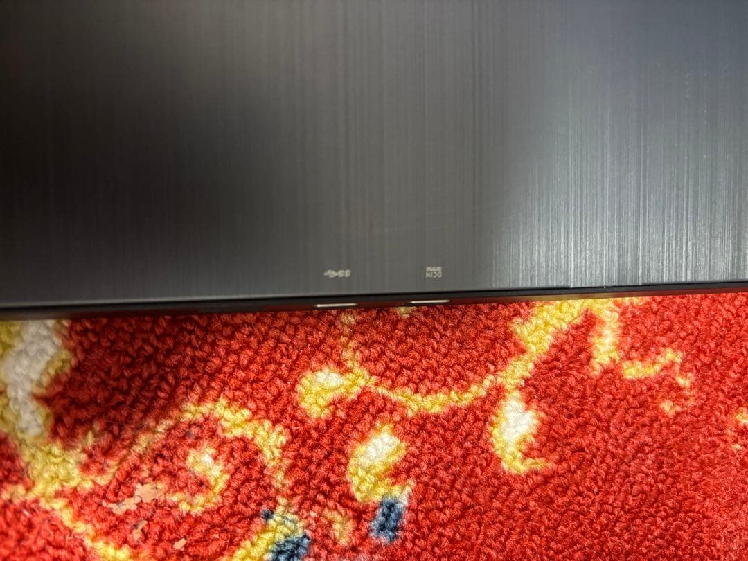 4K モバイルモニター　13.3インチ