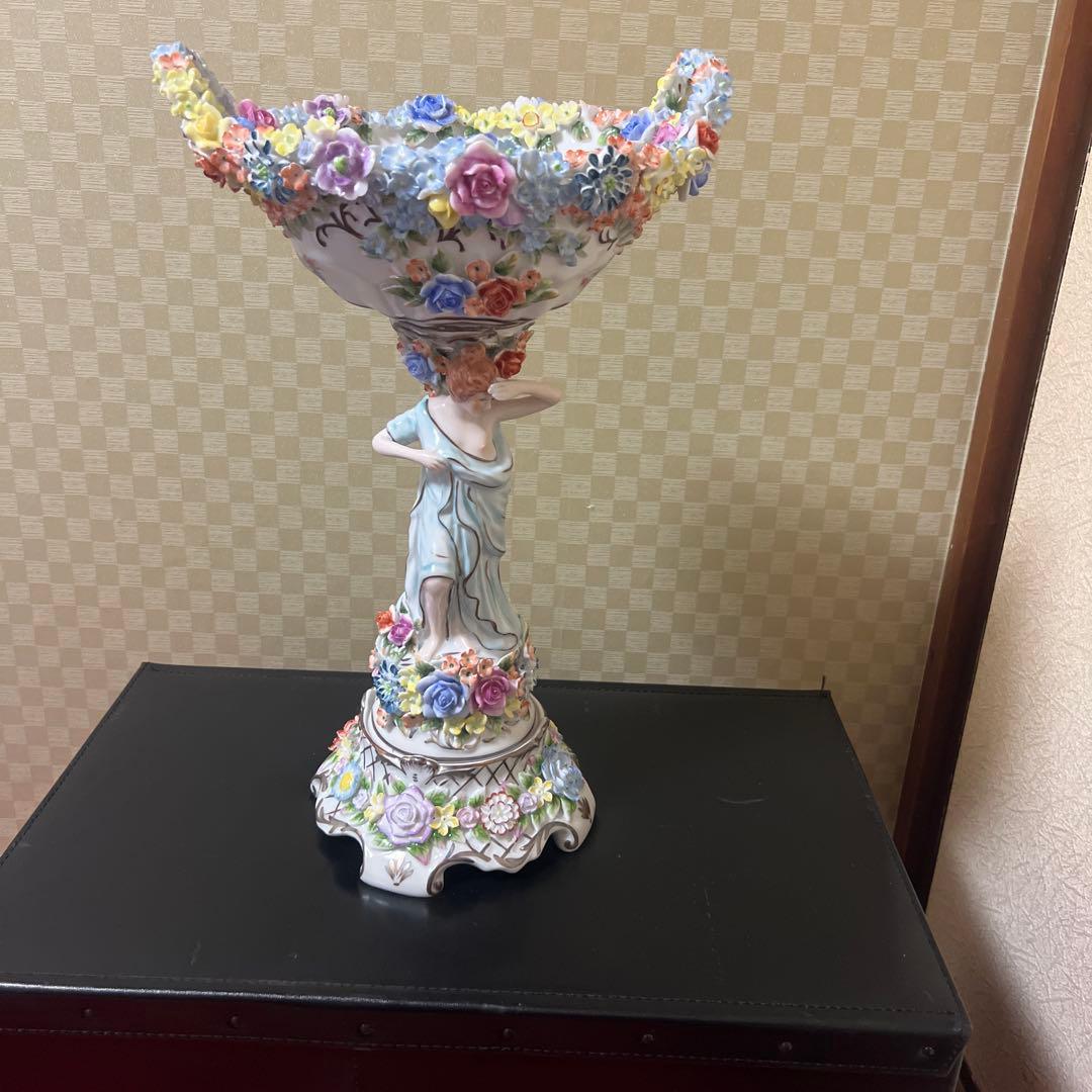 オブジェ　高級花瓶　花器