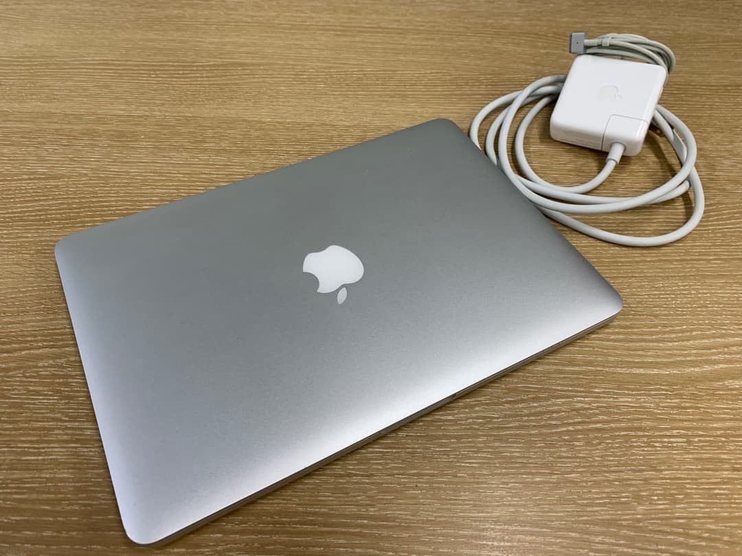 A*i様 Office 2019付き！ MacBook Pro 2015／13-