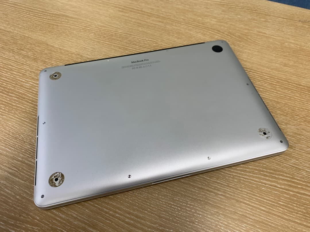 A*i様 Office 2019付き！ MacBook Pro 2015／13-