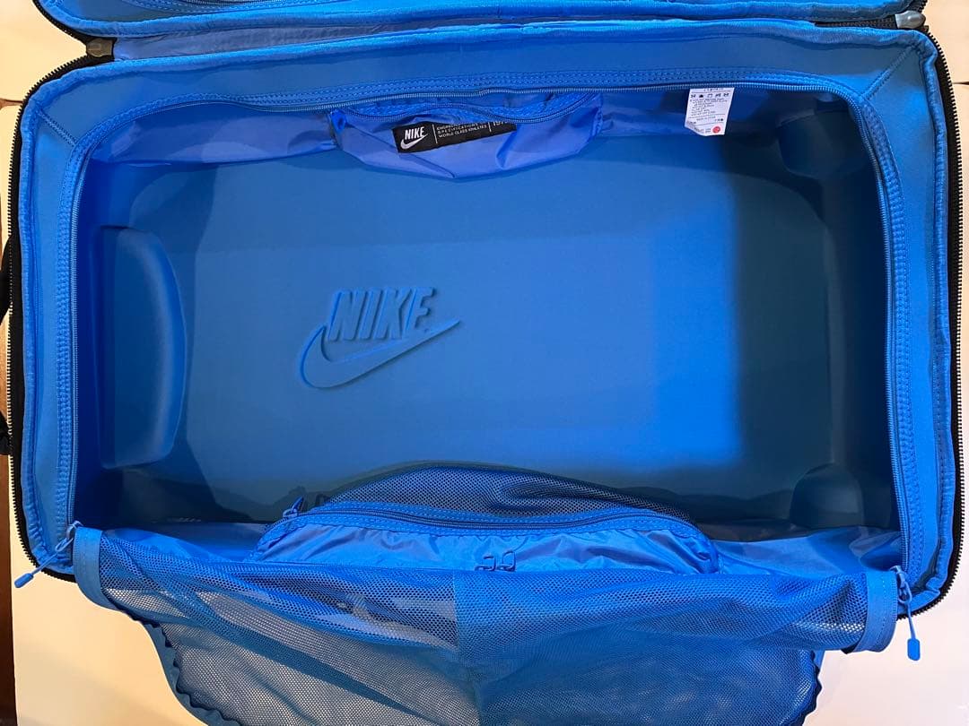 NIKE キャリーバック　78L