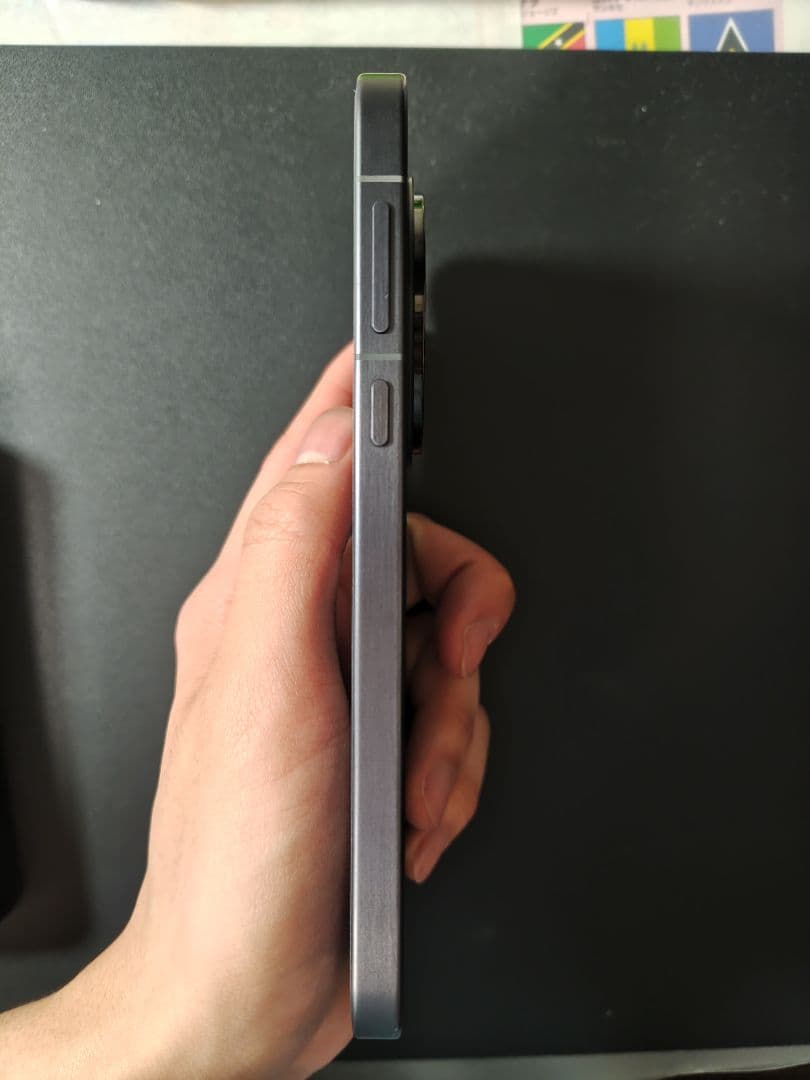 【美品】OPPO Find X8 国内版 スペースブラック 16+512GB