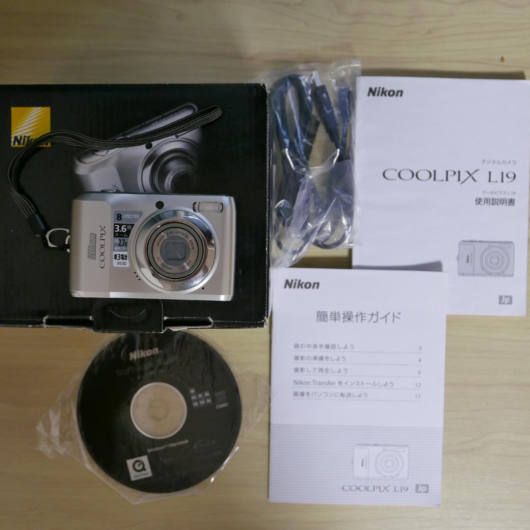 Nikon COOLPIX L19 シルバー　美品コンデジ旧型