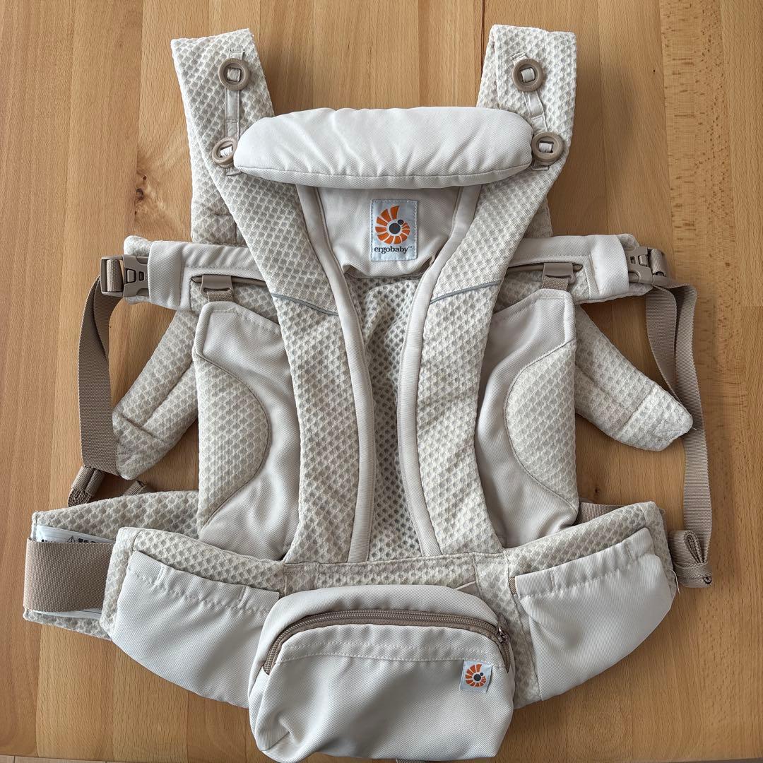ergobaby 抱っこ紐 ベージュ　箱、説明書付き　オムニブリーズ　エルゴ