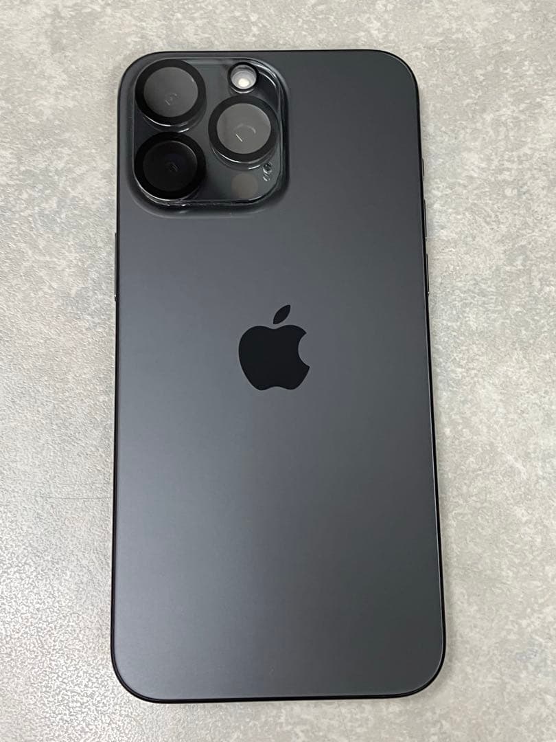 iPhone 15 Pro Max 1TB ブラックチタニウムMU6Y3J/A