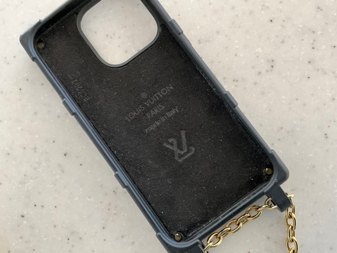 Louis Vuitton iPhone14 pro用ケース ゴールドチェーン付