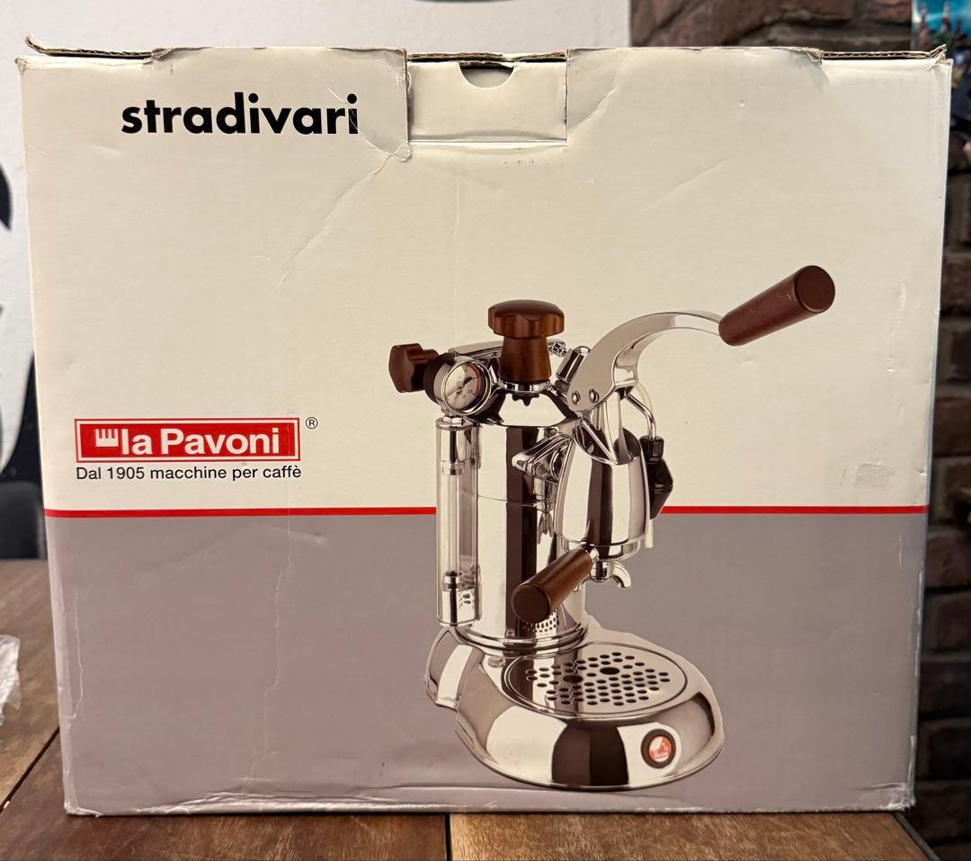 Pavoni 『プロフェッショナル PLH レーニョ』エスプレッソマシン