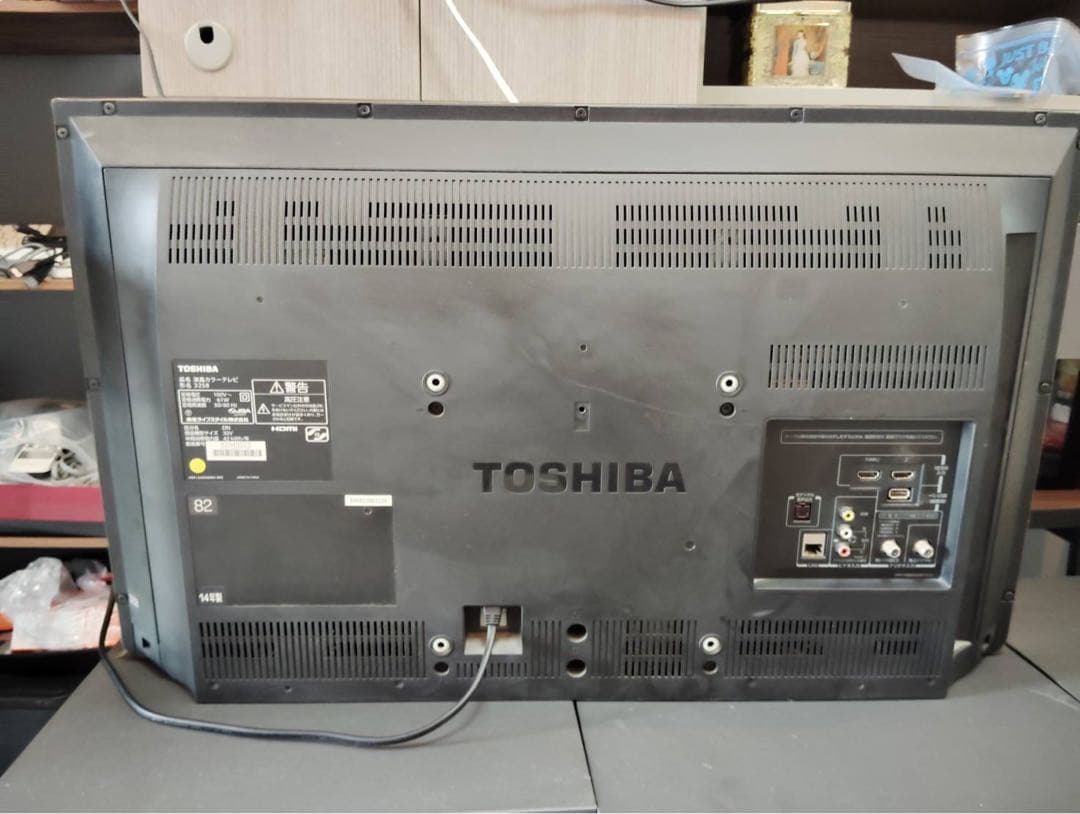 TOSHIBA 32インチ液晶テレビ