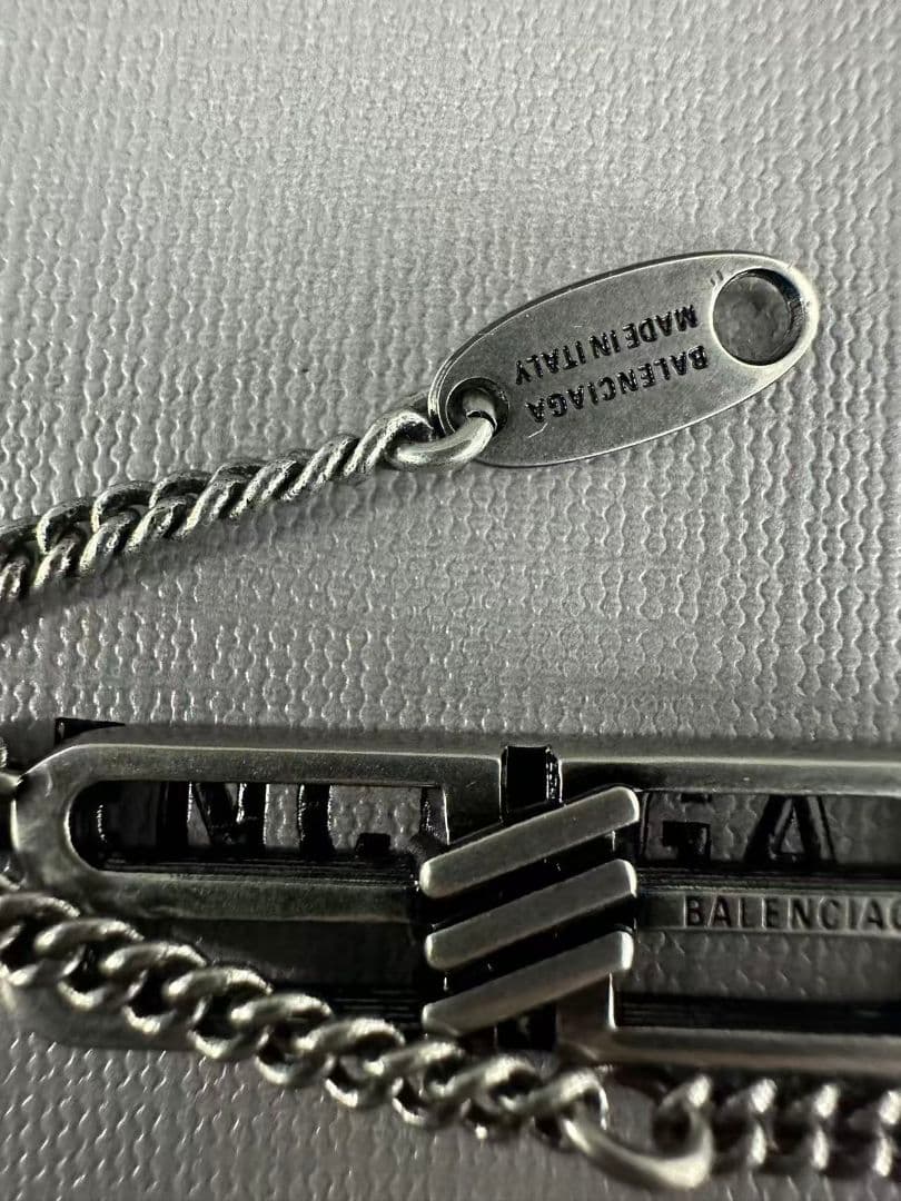 BALENCIAGA チェーンネックレス　新品同様