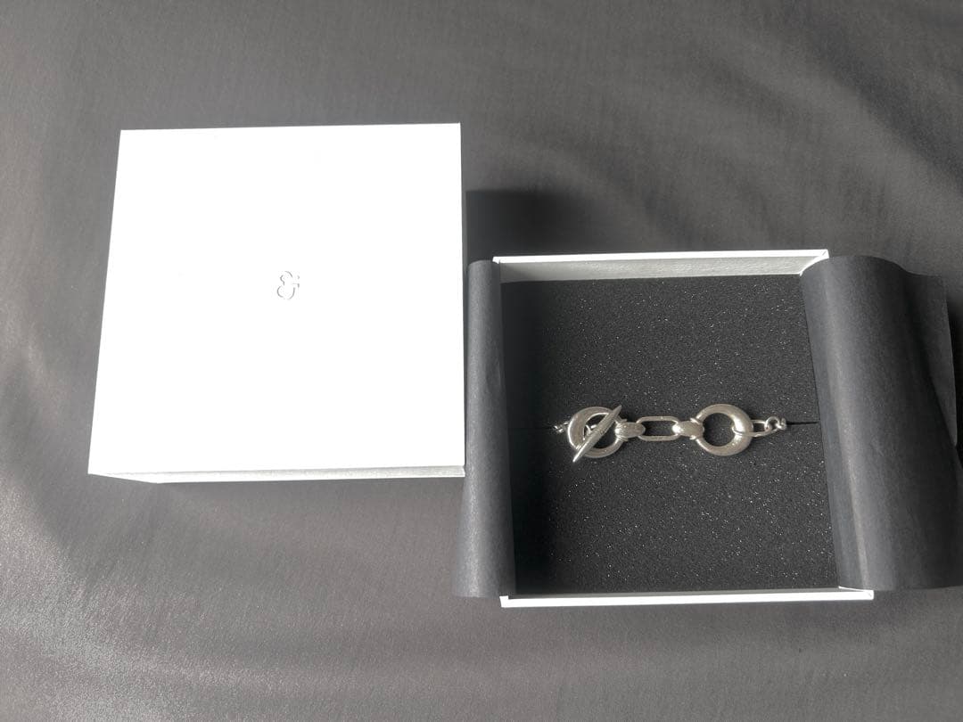 heres TOBARI ZOÉ NECKLACE