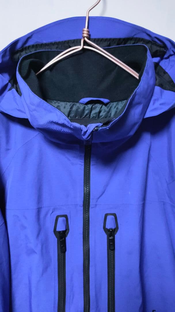 【BURTON ak バートン】 スノーボードウェア GORE-TEX 雪山