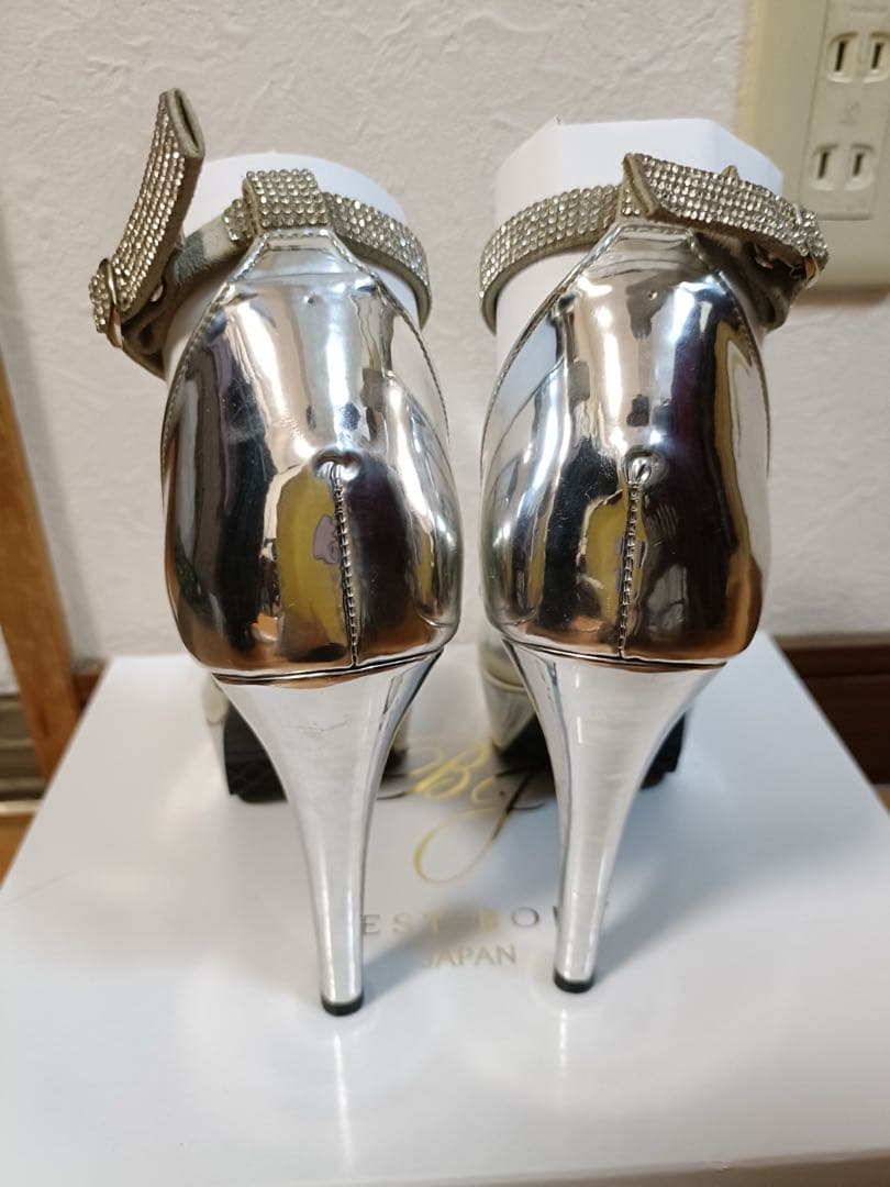【BBJ公式】ベストボディジャパンヒール シルバー 24cm アンクルバンド付き