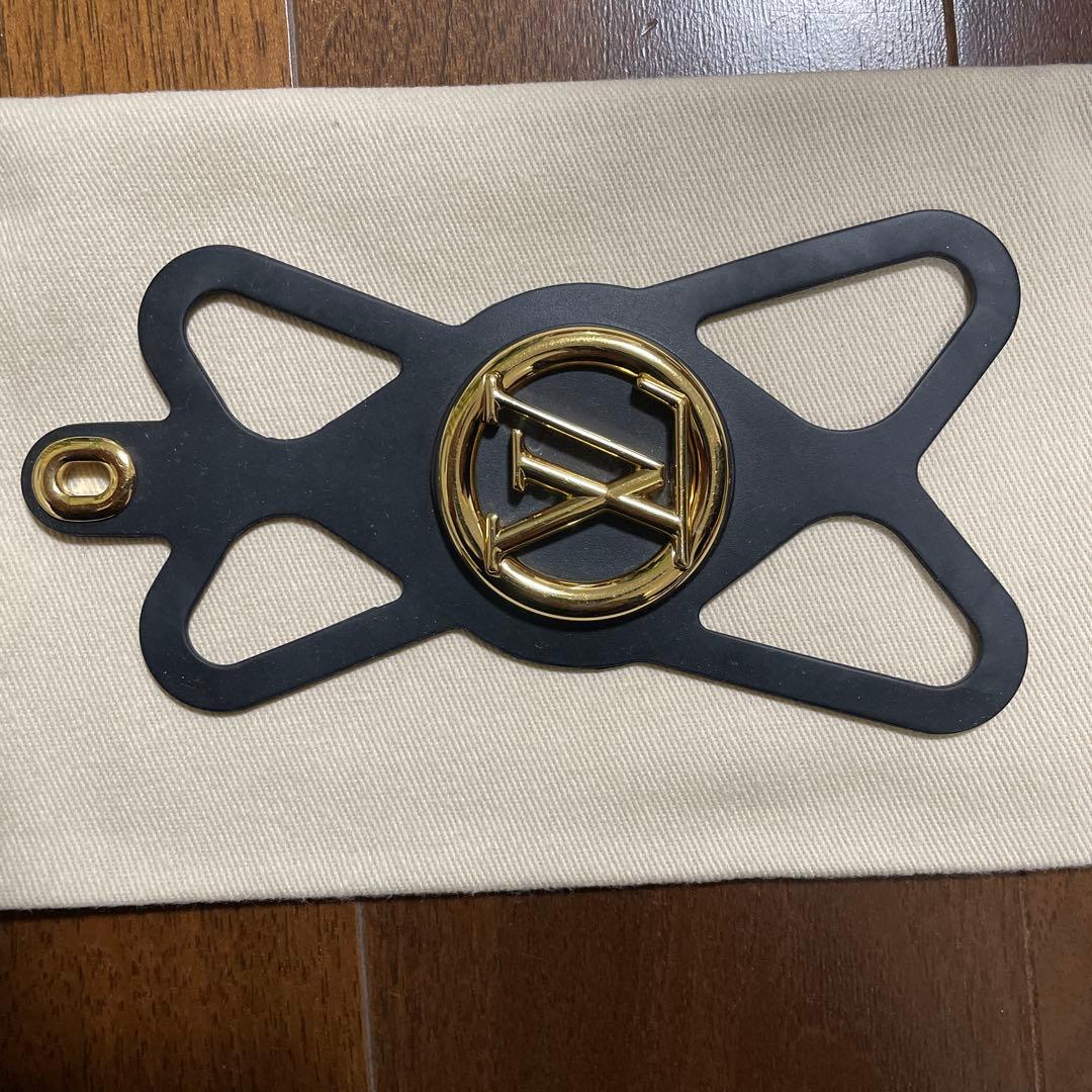 【美品】ルイヴィトン スマホ ネックストラップ ホルダー付き