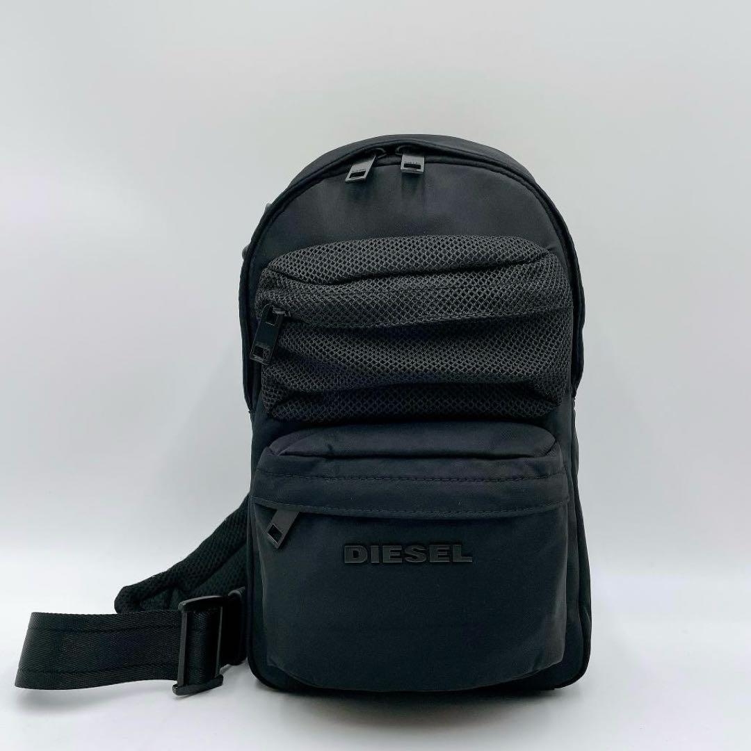 美品 DIESEL RUTENYO ボディバッグ ワンショルダーブラックf418