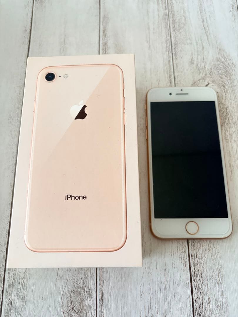 docomo iPhone 8 ローズゴールド64gb本体 95%箱付き
