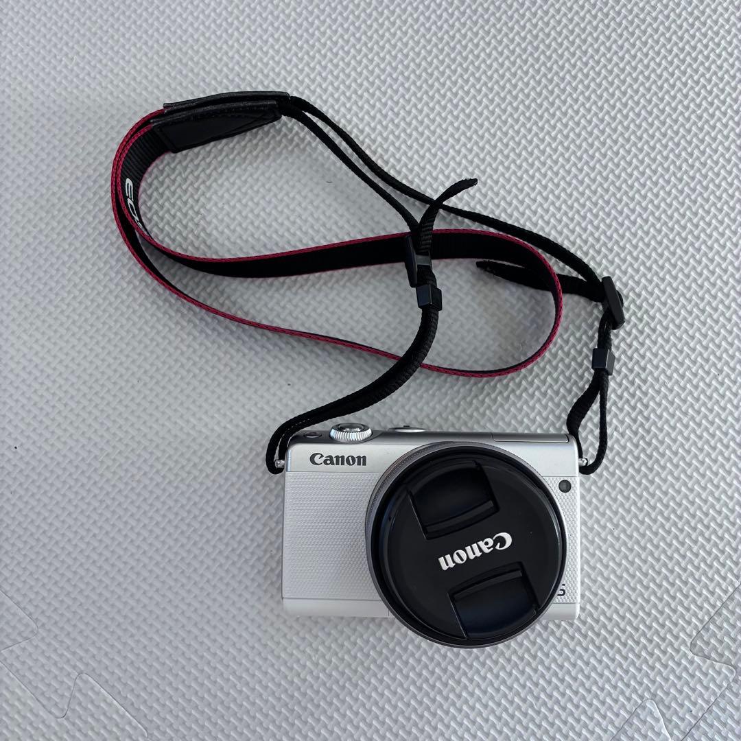 【値下げしました★】Canon EOS M100 シルバー ミラーレスカメラ
