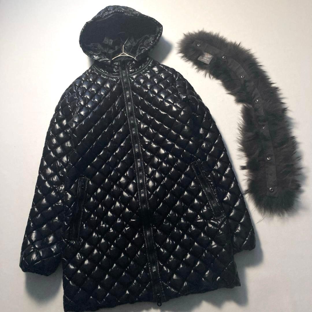 【美品】デュベティカ　Acca ファー付き キルティングダウンコート 黒 42