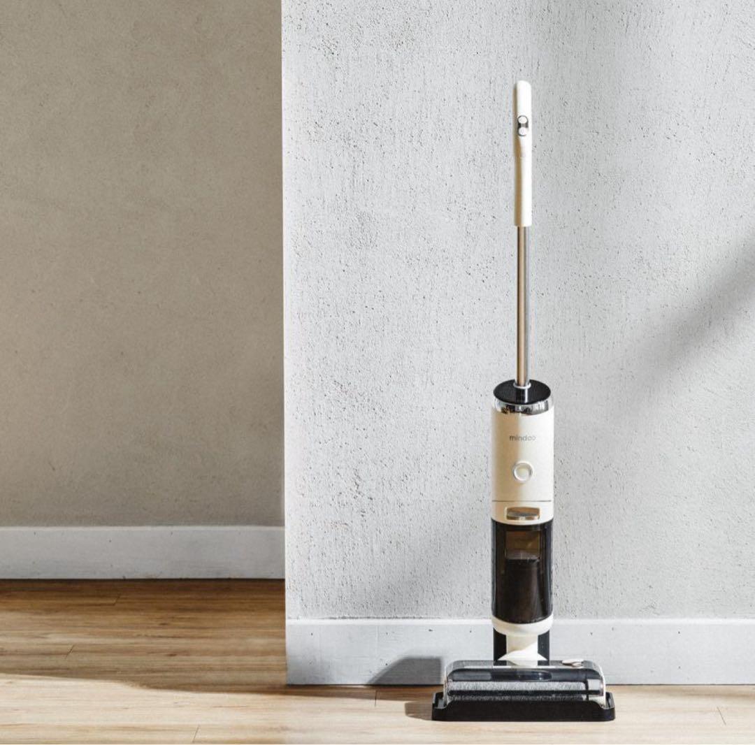 ミンドーアクアエックス ホワイト コードレス掃除機 自立式 充電スタンド付き