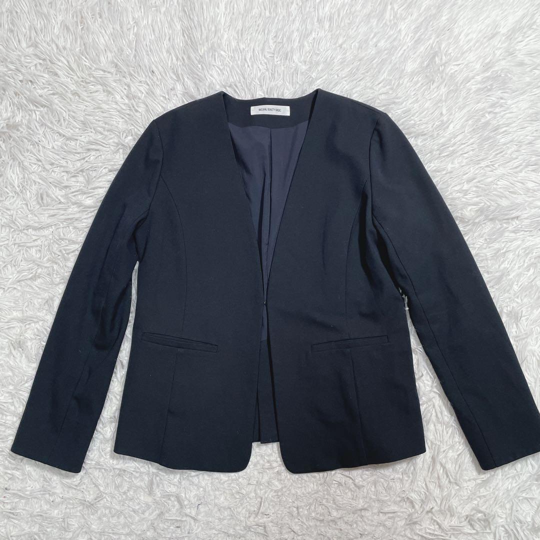 ナチュラルビューティベーシック　ノーカラー　セットアップ　スーツ　ネイビー　M