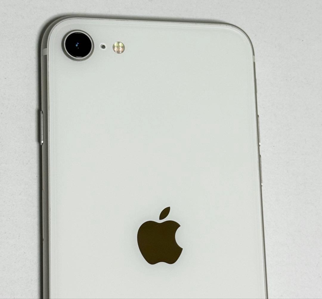 バッテリー最大容量97%　iPhone SE 第3世代 64GB スターライト