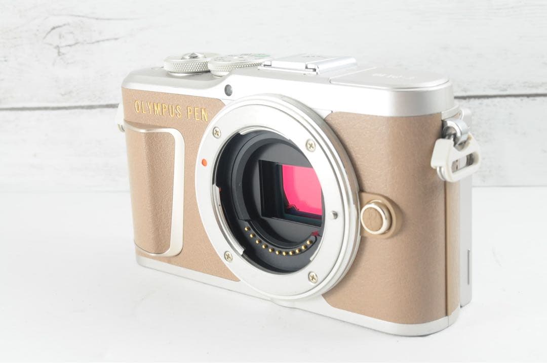 ❤️人気ミラーレス❤️Wi-Fi &自撮り❤️OLYMPUS E-PL10