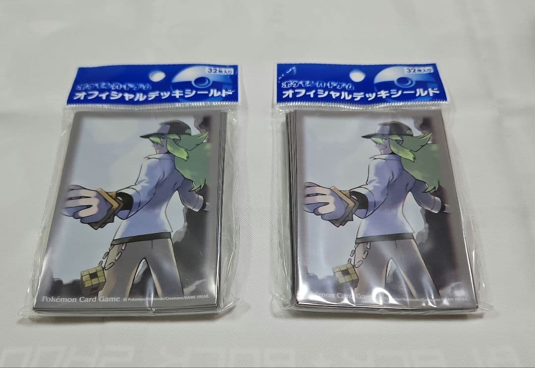 ポケモンカードゲーム　デッキシールド　N 未開封　32枚入り　２個　希少　レア
