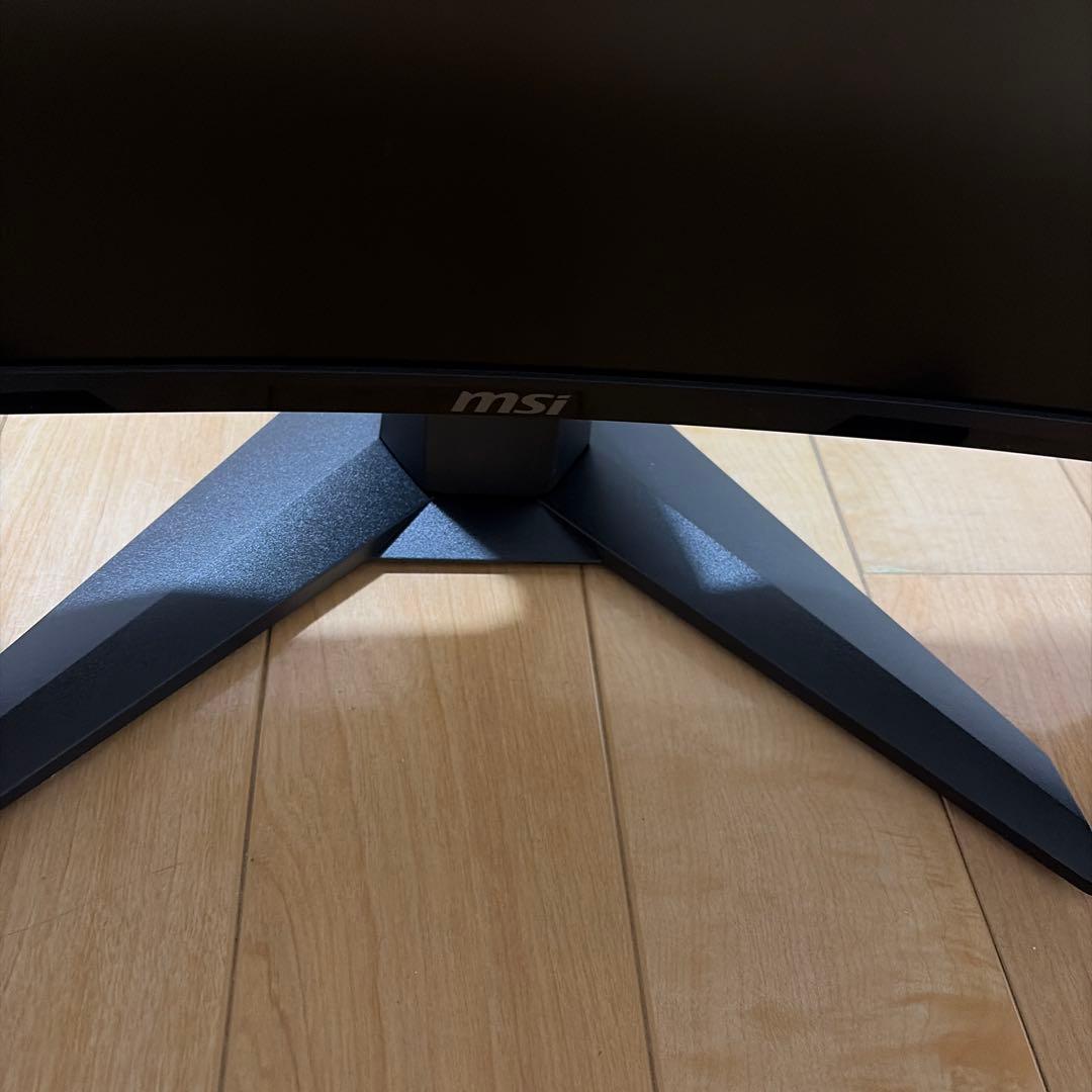 MSI 32c6x 240hzゲーミングモニター　32インチ湾曲