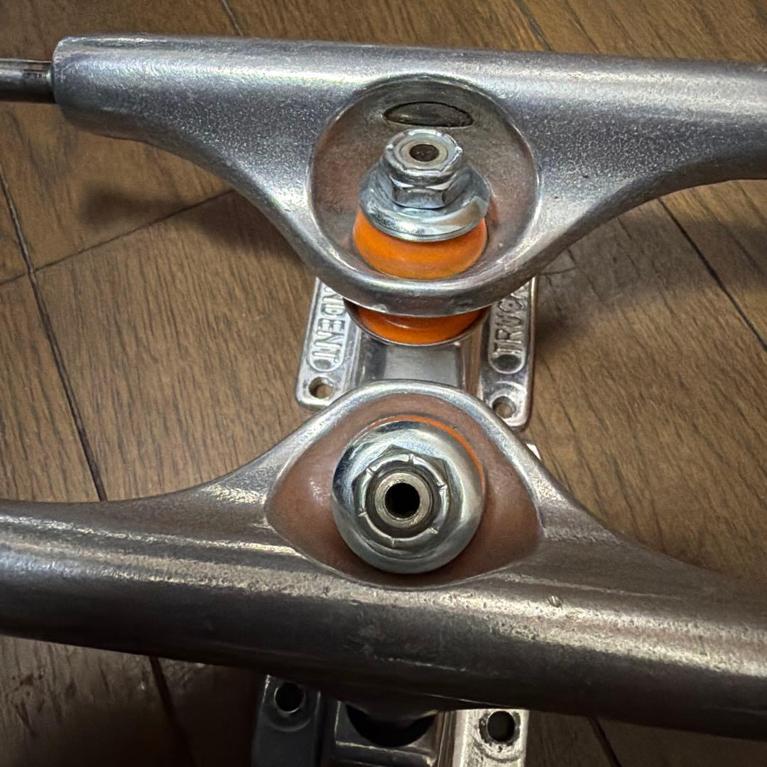 Independent 139 Stage 11 Titanium トラック