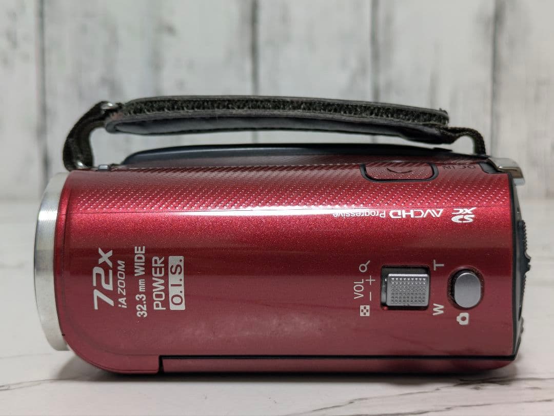 Panasonic　HC-V210M　レッド