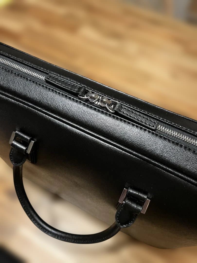 aucentic イタリア製　ブリーフケース　値下げ