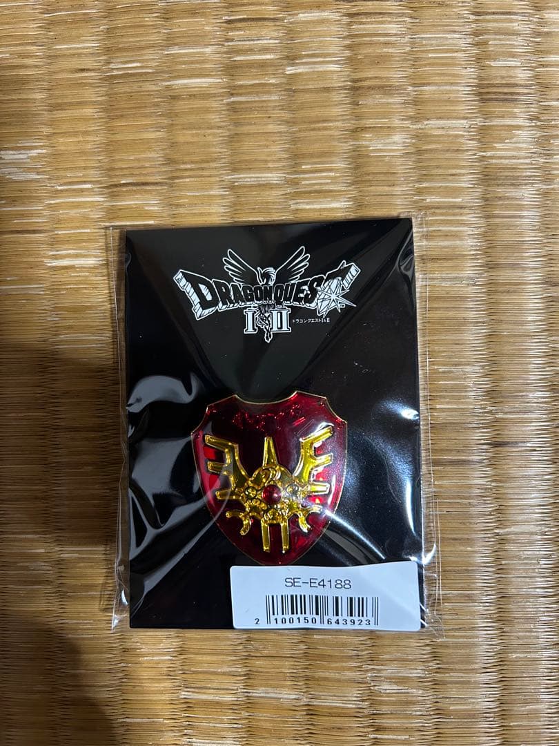 PS5版　ドラクエ7 豪華版特典3点セット　ドラクエⅠ&Ⅱピンズ　ロトの盾