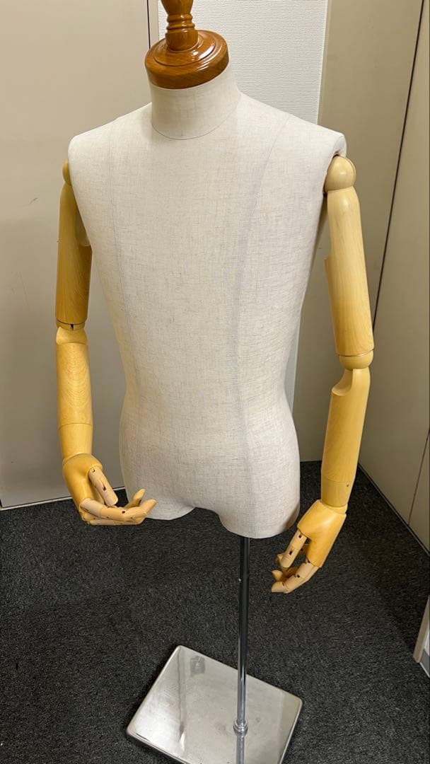 キイヤ　トルソー　マネキン 可動式アーム付き