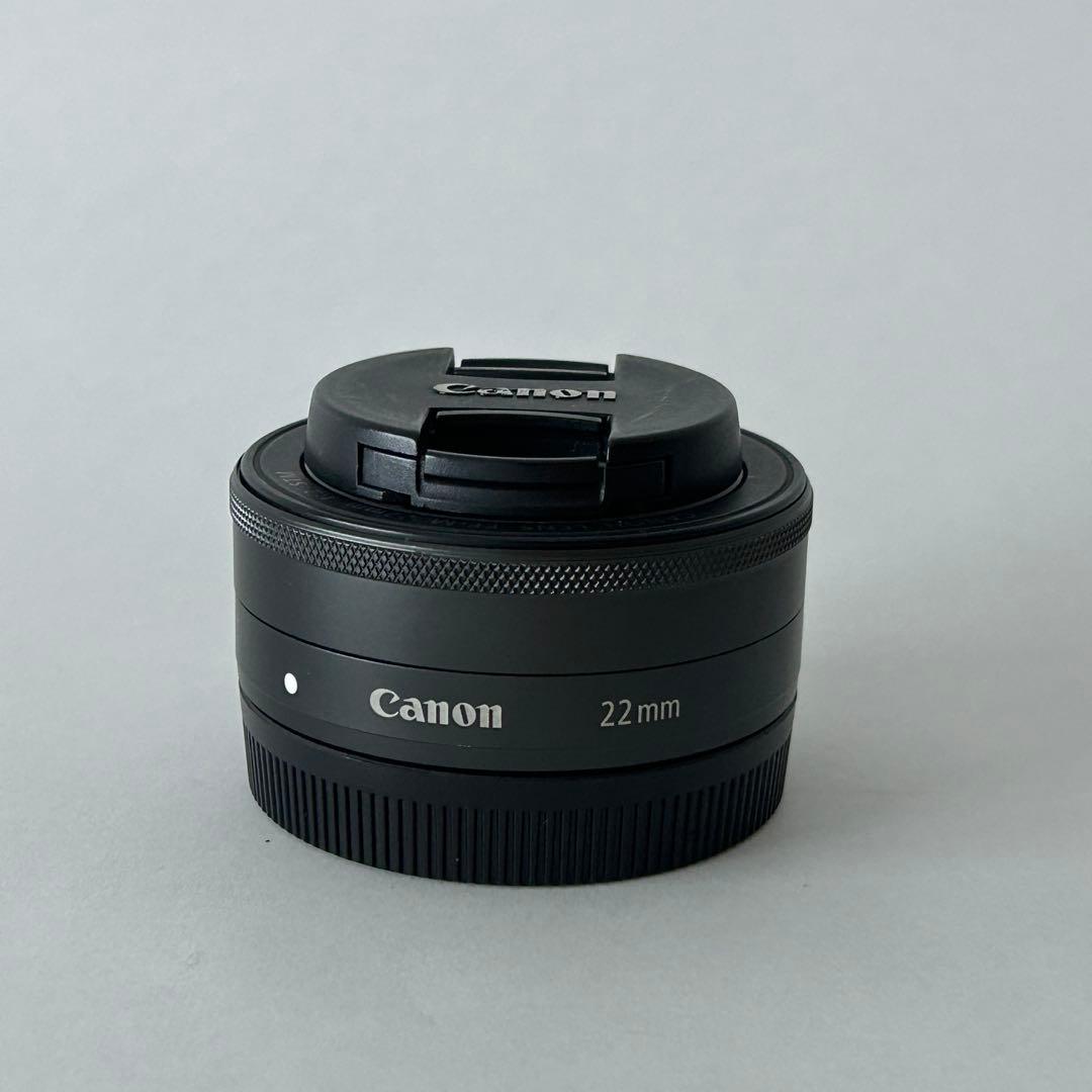 【中古】Canon EOS Kiss M ダブルレンズキット ミラーレス動作良好