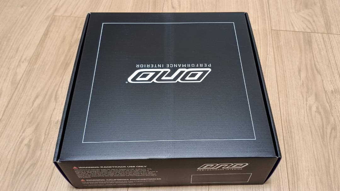 DND　パンチングレザー　レッドステッチ　ステアリング　赤　USDM