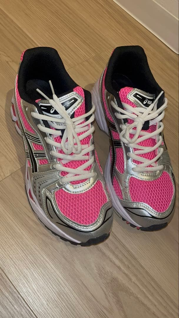 ASICS GEL-Kayano 14 \"Pink Glo\" スニーカー