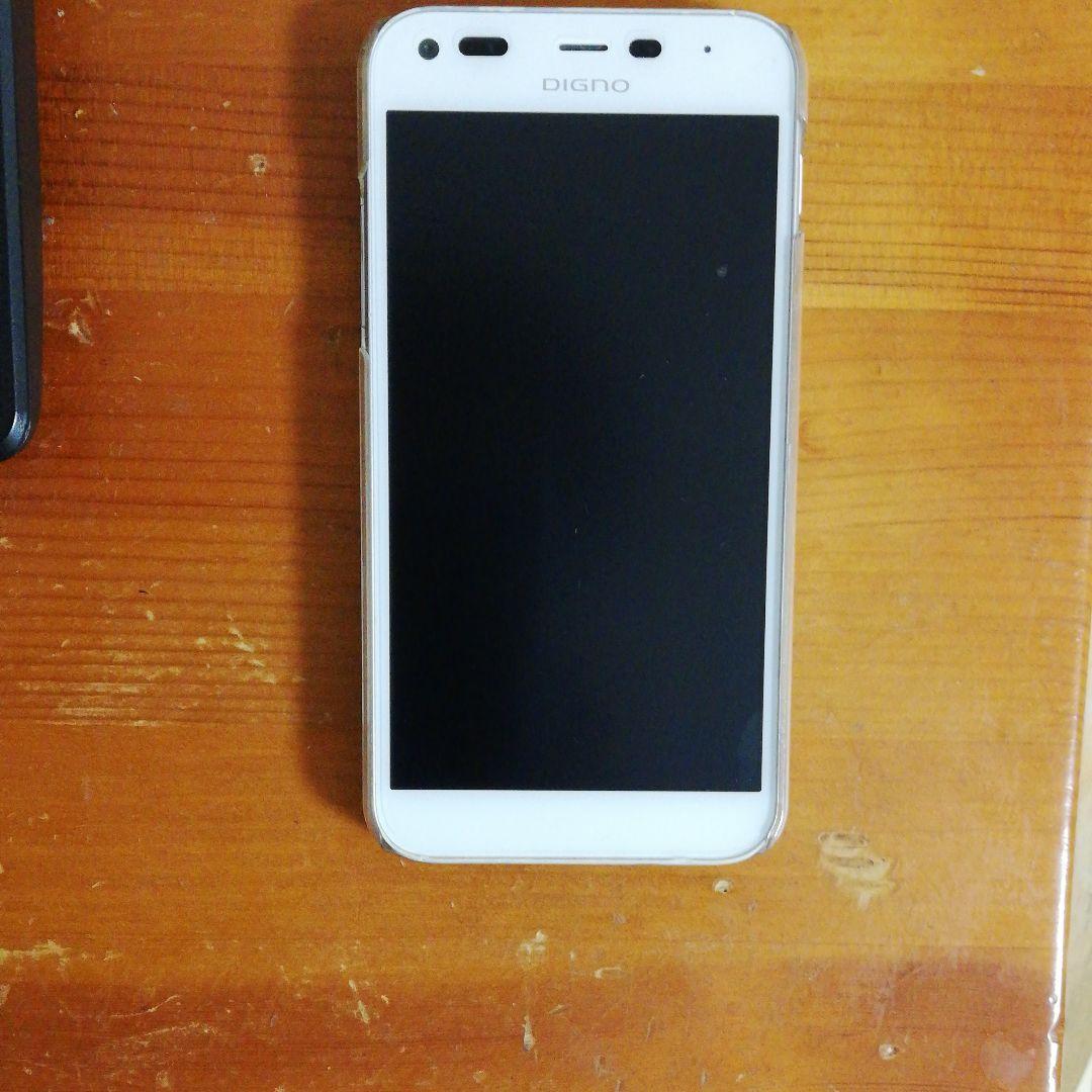 スマートフォン本体 Digno f
