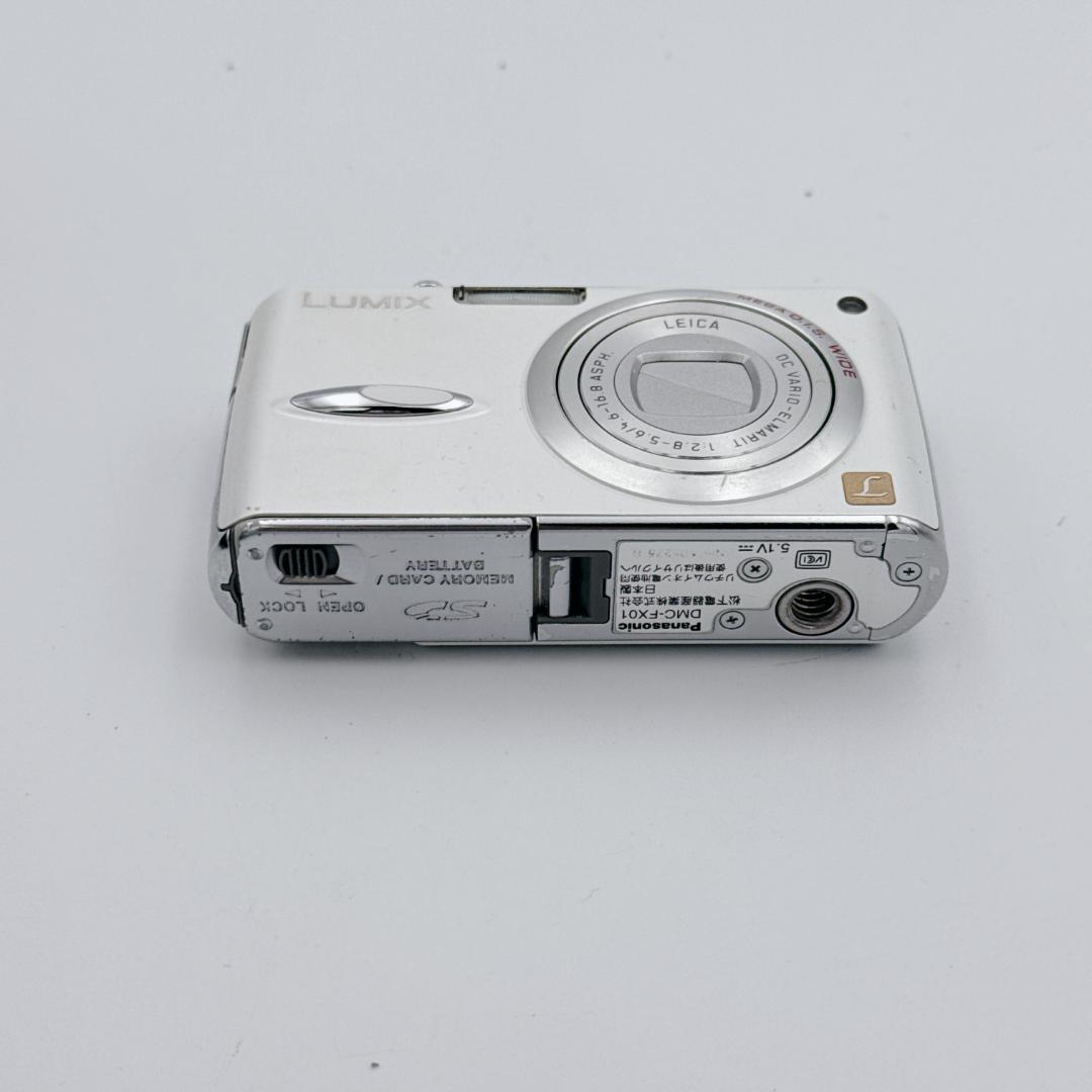 【概ね美品】Panasonic LUMIX DMC-FX01-W ホワイト